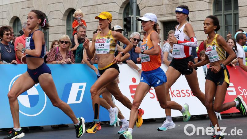 Miriam Dattke (rechts) gewann bei den European Championships im Sommer in München zusammen mit Domenika Mayer (Zweite von links) und Deborah Schöneborn Mannschaftgold im Marathon. Archivbild: Theo Kiefner