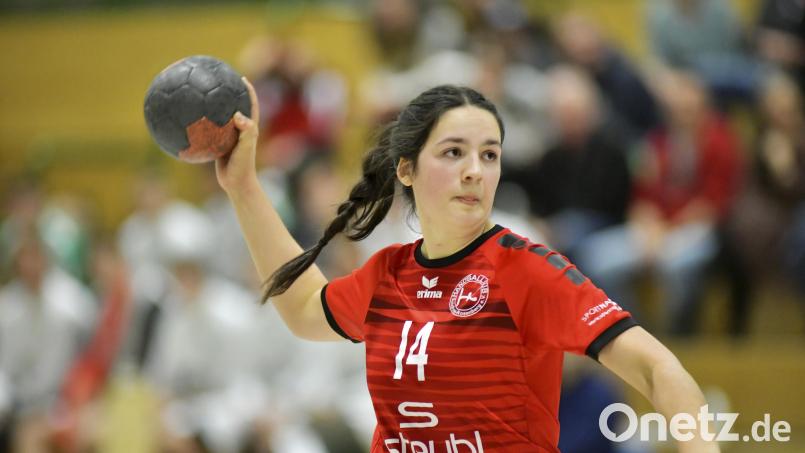 Auf die Treffer von Paula Eckert (Bild) hoffen die Sulzbacher Handballerinnen auch im Auswärtsspiel bei der SG Helmbrechts/Münchberg. Archivbild: Hubert Ziegler