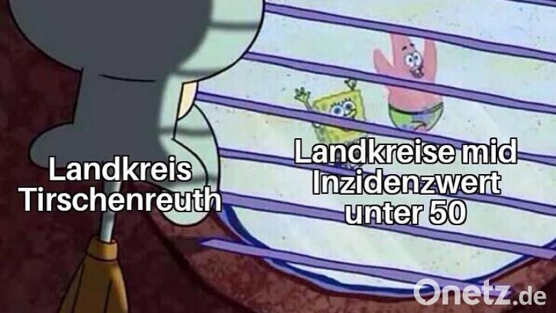 Auf der Seite "Memes Tirschenreuth" scherzen vier junge Frauen über ihren Landkreis. Screenshot: instagram.com/meme.tir