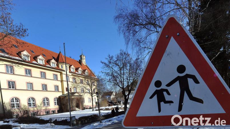 Das Maristenkolleg in Mindelheim: In dieser kirchlichen Schule soll es zu sexuellen Übergriffen gekommen sein. Bild: Stefan Puchner/dpa