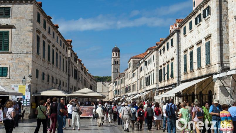 Kroatien tritt 2023 dem Schengen-Raum bei. Dadurch fallen die Grenzkontrollen weg. Bild: Andrea Warnecke/dpa