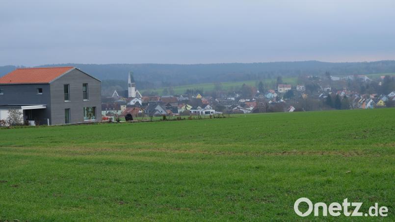 In bester Lage plant die Gemeinde am Sandbrunnen ein neues Baugebiet mit 40 Parzellen. Bild: do
