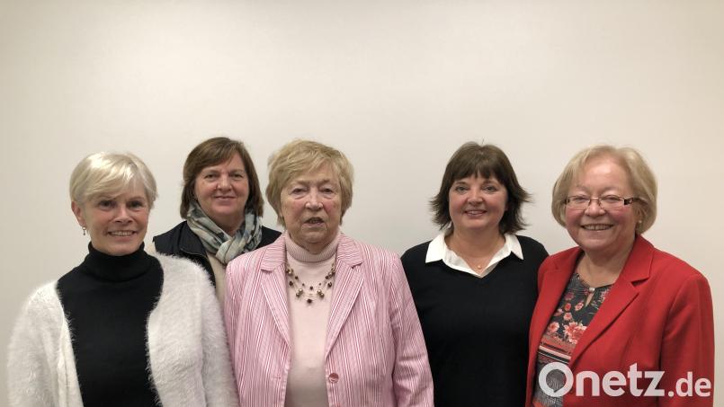 Der Vorstand des SkF mit (von links): Eveline Fritsche, Doris Müller, Waltraud Frieser, Simone Hoppe und Marianne Gutwein (von links). Bild: ads