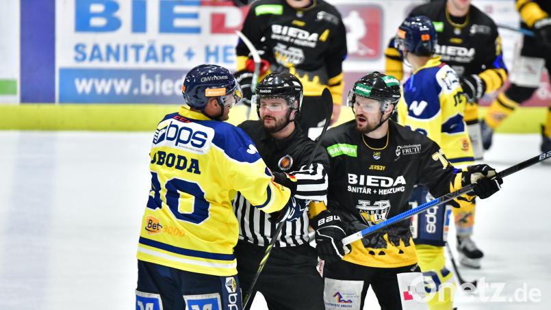 Chris Spanger, der Sportliche Leiter des ERSC, hofft, dass Andreas Pielmeier (rechts) wieder dabei ist. Bild: SignaLight
