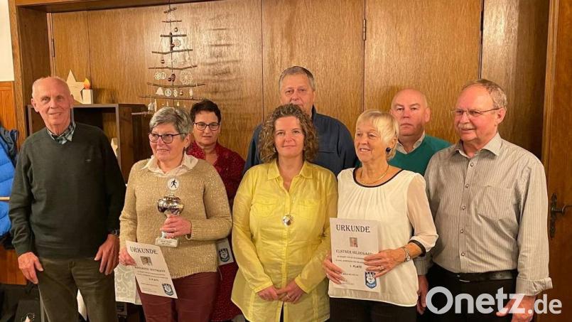 Von links: Trainer Erwin Rodler, Marianne Wittmann, Roswita Kraus, Trainer Max Pfleger, Trainerin Birgit Weinhold, Hildegard Elstner, Trainer Reinhard Kirschner und Wolfgang Graser. Bild: Wolfgang Graser/exb
