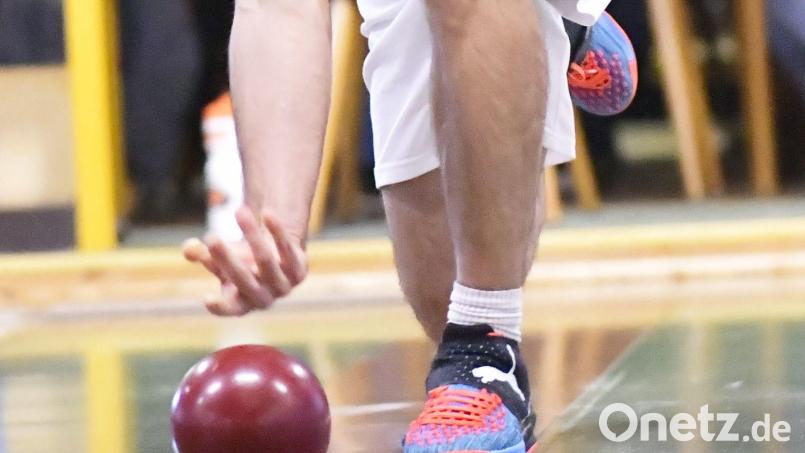 Die Kugel rollt perfekt: Die Kegler des SC Luhe-Wildenau sind Bayernliga-Herbstmeister. Bild: Hubert Ziegler