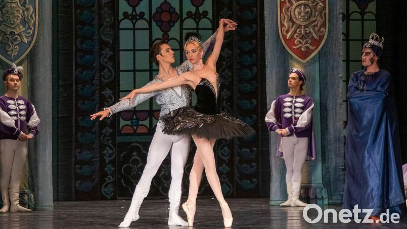 Schwanensee - ein Ballettklassiker für die ganze Familie Bild: Galina Molchanova/exb