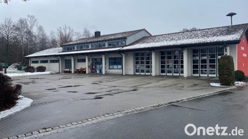 Das Feuerwehrgerätehaus erhält nicht nur drei neue Tore, sondern auch eine Umrüstung für den Katastrophenfall. Diese ist auch für Kaltenbrunn geplant. Bild: bk