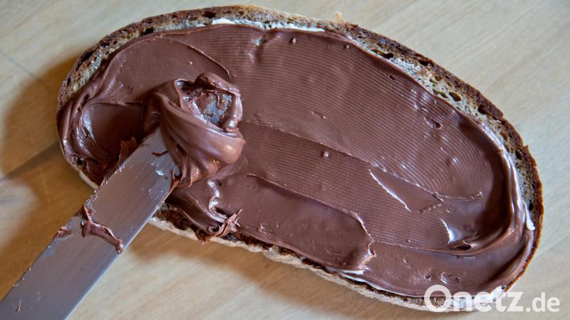Die Koro Handels GmbH ruft derzeit ihren Haselnuss-Aufstrich zurück. Symbolbild: Daniel Karmann/dpa