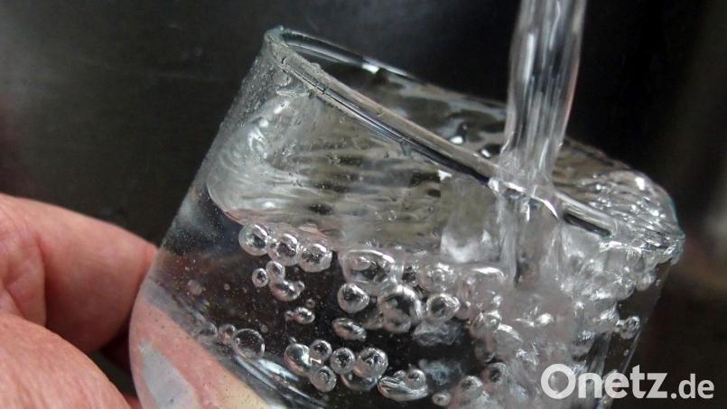 Zum 1. Januar stiegt der Wasserpreis in Floß um über 50 Cent je Kubikmeter. Symbolbild: Gerhard Götz