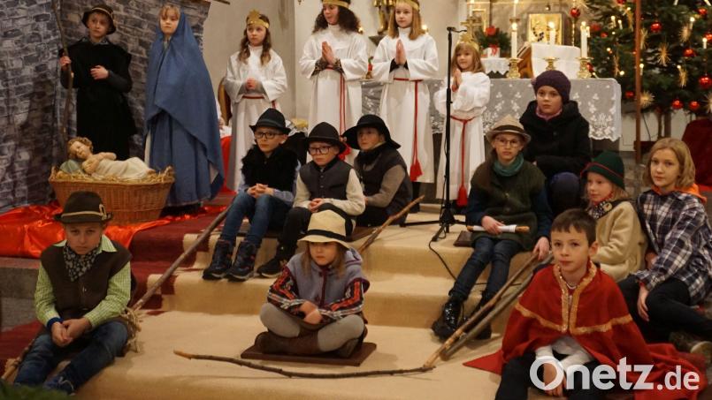 Mit ihrem Krippenspiel haben die 16 Kinder die Weihnachtsbotschaft in beeindruckender Weise erzählt und inszeniert. Bild: cro