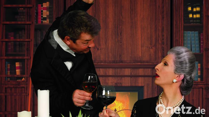 Auch die musikalische Krimi-Show mit dem Titel „Dinner for One – Was geschah wirklich?“ gibt es am 4. Januar in der Max-Reger-Halle. Bild: Sascha Funke/exb