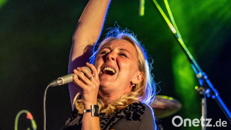 Sängerin Lena Hiltel und die Band Fundamental Soul Thunder können wieder durchstarten. Wenn auch mit etwas Verspätung. Bild: Martin Gruber