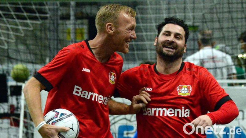 Marcus Feinbier (links) und Ioannis Masmanidis feiern ein Tor. Bild: dme