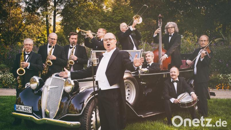 Peter Wittmann und sein Ballhausorchester treten am Samstag, 11. Februar, im Capitol in Sulzbach-Rosenberg auf. Bild: Ballhausorchester/exb