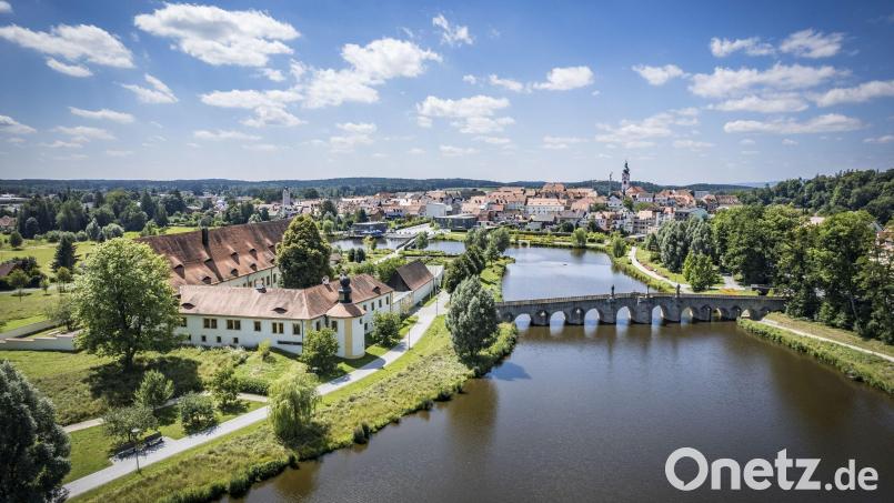 Das ehemalige Gartenschaugelände ist ein Beispiel für die Stadtentwicklung in Tirschenreuth. Aktuell laufen bei der Stadt die Planungen für ein Integriertes Städtebauliches Entwicklungskonzept für die nächsten zehn Jahre. Symbolbild: Thomas Kujat/exb