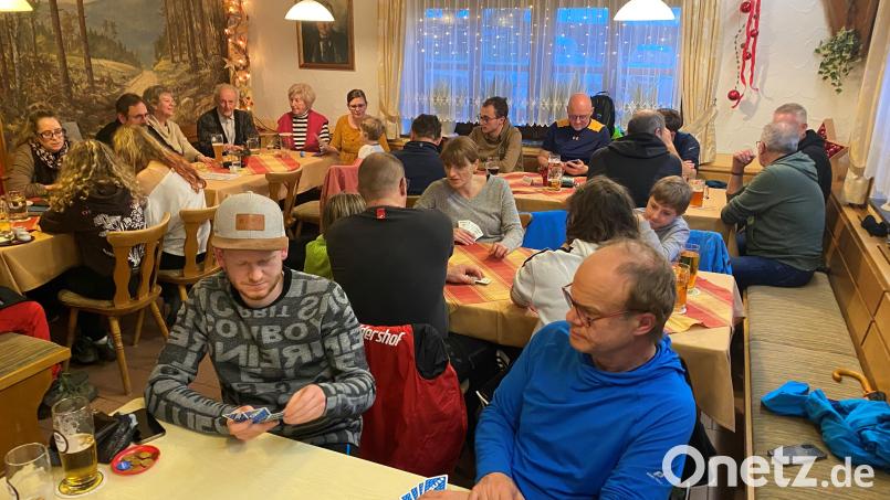 Schafkopfrunde zum Abschluss der Wanderung. Bild: Kolpingsfamilie Waldershof/exb