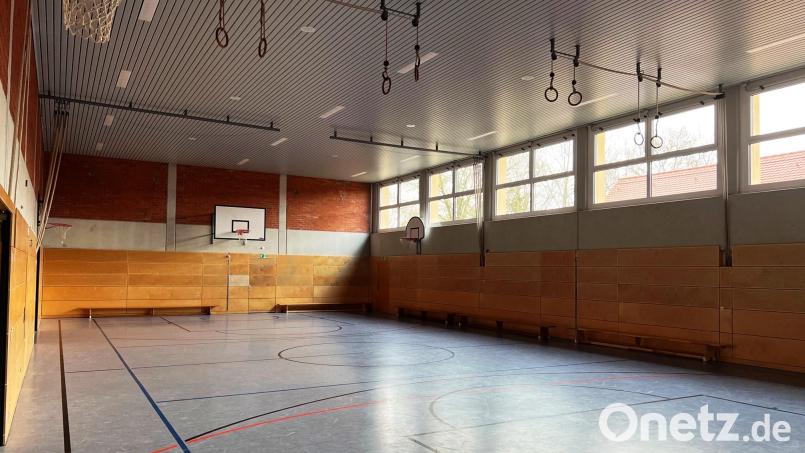 Die umgebaute und sanierte Kastler Schulturnhalle ist fertiggestellt und kann nun wieder von den Schulkindern und den Vereinen genutzt werden. Bild: jp