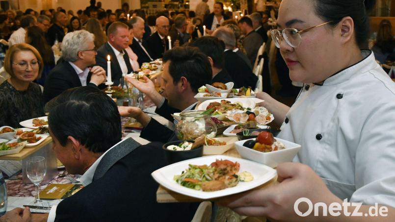 Einen wahren Festschmaus bieten die Sulzbach-Rosenberger Schlemmerwochen jedes Jahr: Hier unser Bild von der Eröffnung im Oktober 2022 im Neukirchner Hof. Bild: Petra Hartl