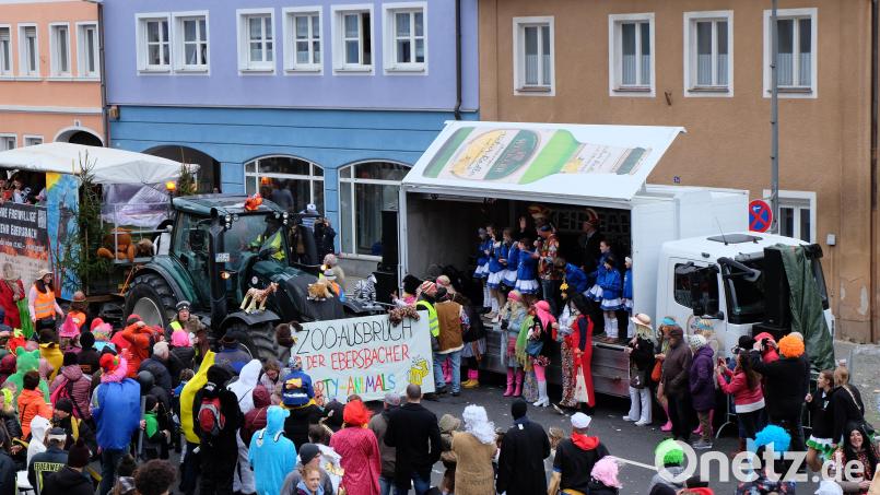 Ein langer Gaudiwurm wird am Marktplatz wieder mit lautem &quot;Vilsania uiuiuiui-eieieiei&quot; empfangen werden. Archivbild: Stefanie Gradl