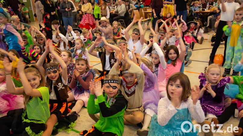 AWO Kinderfasching Bild: Michael Welnhofer/exb