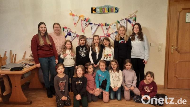 Die &quot;Kolibris&quot; bei ihrer ersten Gruppenstunde nach langer Corona-Pause mit ihren Betreuerinnen Sophia Käß (hinten, von links) und Hannah Schmelber sowie (hinten, von rechts) Leni Bauer und Sina Drechsler. Bild: soj