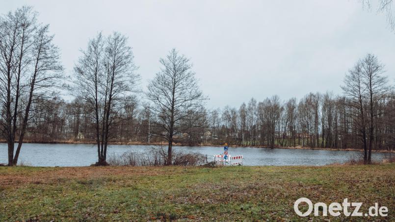 Der Förderverein Hallenbad möchte das Gelände am Bärnauer Badeweiher verbessern. Insgesamt kosten die Maßnahmen 15 900 Euro. Ob die Pläne in die Tat umgesetzt werden, hängt von einem positiven Förderbescheid der Ikom Stiftland ab. Bild: Susanne Forster
