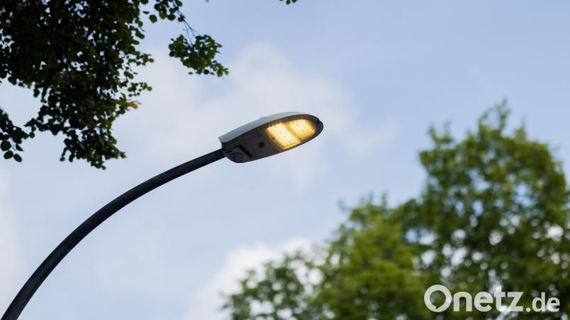 Kirchenthumbach wird seine Straßenbeleuchtung auf energiesparende LED-Leuchten umrüsten. Symbolbild: Rolf Vennenbernd