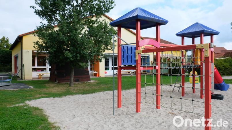 Die Idylle täuscht. Eltern beklagen sich über die Personalengpässe im Schlammersdorfer Kindergarten St. Michael. Bild: do