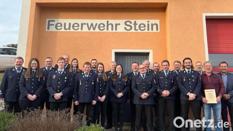 Die Feuerwehr Stein hat bei ihrer Jahreshauptversammlung eine neue Vorstandschaft gewählt. Bild: Renate Kiener/exb
