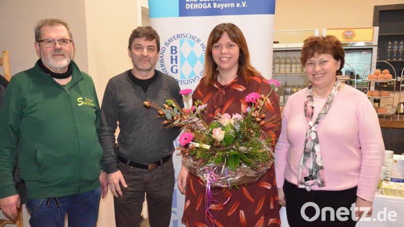 Die neu gewählte Vorstandschaft des Hotel- und Gaststättenverbandes (von links): Wilhelm Hägler, Thomas Heigl, Susanne Bauer und Christiane Bauer. Bild: Kunz