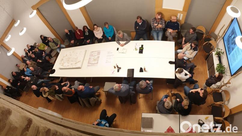 Informieren, aufklären, Befürchtungen und Ängste abbauen: Das war das Ziel des von der Stadt initiierten Anliegergesprächs. Bild: Stadt Schönsee/exb
