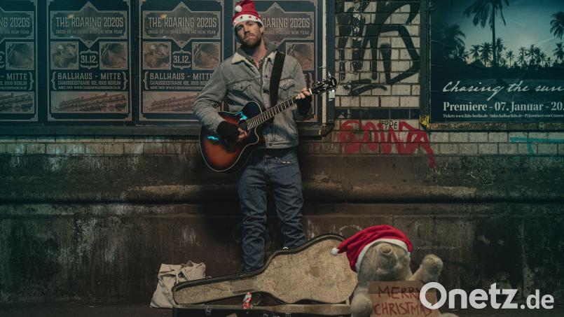 Luke Mockridge in der Netflix-Serie &quot;Über Weihnachten&quot;. Bild: Frank Dicks/exb