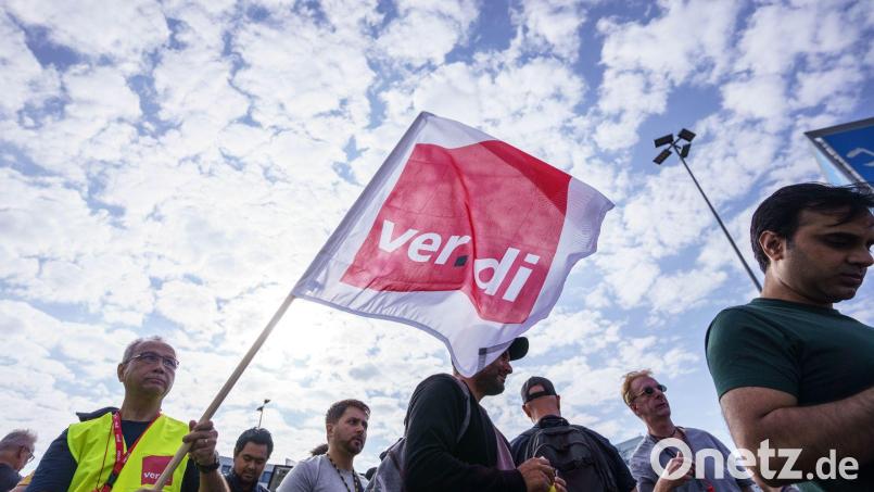 Die Gewerkschaft Verdi will mehrere Flughäfen in Deutschland am Freitag ganztägig lahmlegen. Bild: Frank Rumpenhorst/dpa