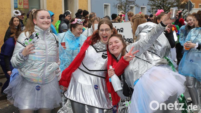 So ausgelassen und fröhlich feiert Hahnbach Fasching. Bild: Wolfgang Steinbacher