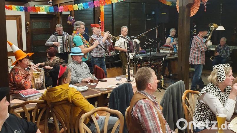 Musikanten aus sieben verschiedenen Orten und unterschiedlichen Altersschichten gaben ihr Bestes. Bild: amö
