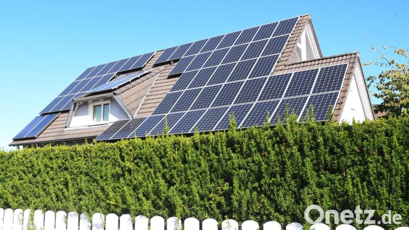 Nicht jedes Dach ist so gut für Solarenergie geeignet wie dieses. Um das Potenzial der Weidener Dächer einzuschätzen, hilft ein Blick ins Kataster. Symbolbild: Gabi Schönberger