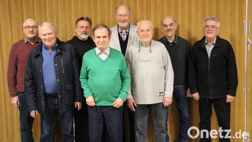Altbürgermeister Gerd Werner (rechts) führt seit 29 Jahren den Förderverein zur Erhaltung der Wallfahrtskirche St. Felix. Er steht auch die nächsten drei Jahre an dessen Spitze und wird von seinem erfahrenen Vorstands-Team unterstützt. Bild: prh