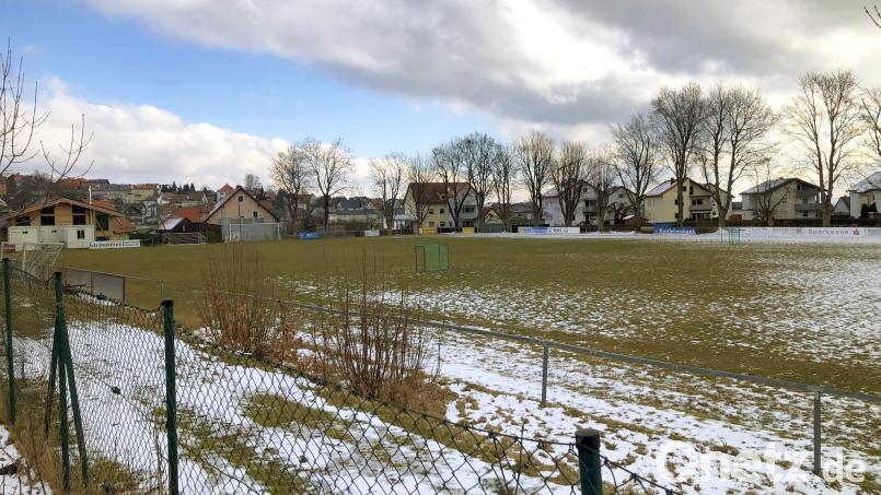 Nun ist es endgültig. Wenn am Jahnweg-Sportplatz (&quot;Am Kugler&quot;) einmal der Spielbetrieb ruhen wird, entstehen dort neun Baugrundstücke. Bild: wro