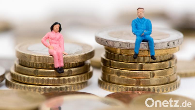 In Weiden ist der "Gender Pay Gap", also die Verdienstlücke zwischen Frauen und Männern, weniger ausgeprägt als im Rest der Oberpfalz. Symbolbild: Andrea Warnecke/dpa