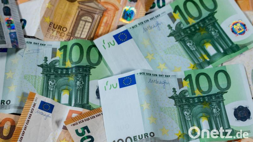 Erste Studierende und Fachschüler erhalten die Energiepreispauschale von 200 Euro. Bild: Jens Büttner/ZB/dpa