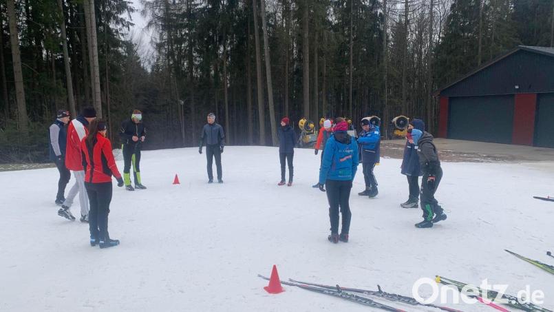 Ski-nordisch-Trainer aus Deutschland waren am Hirschauer Sender zur Fortbildung zu Gast. Bild: exb