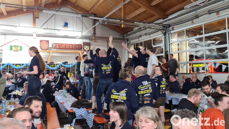 Die Rothenstädter Brandschützer waren im Hinblick auf ihr 150-jähriges Jubiläum im Mai bereits in Festlaune. Bild: bk