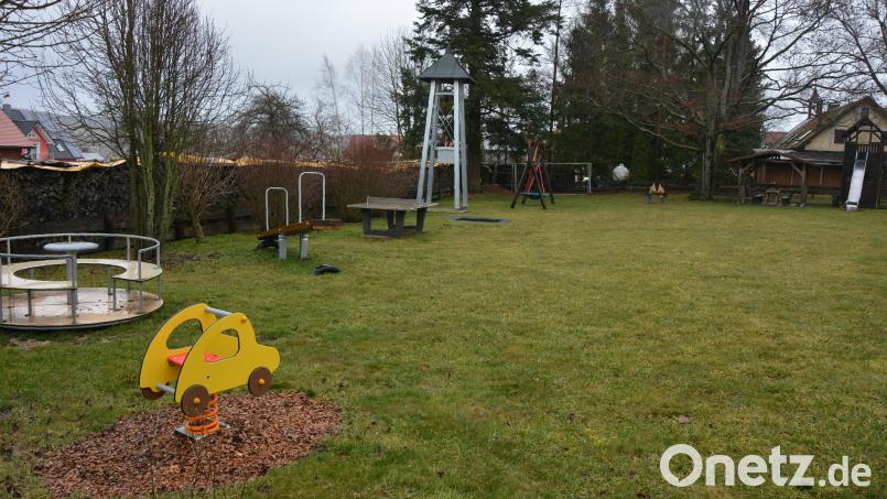 Auf dem Spielplatz in Themenreuth will die Dorfgemeinschaft ein Multifunktionsgebäude errichten. Einen Förderantrag der Gemeinde Leonberg hat die Ikom Stiftland aber abgelehnt. Bild: jr
