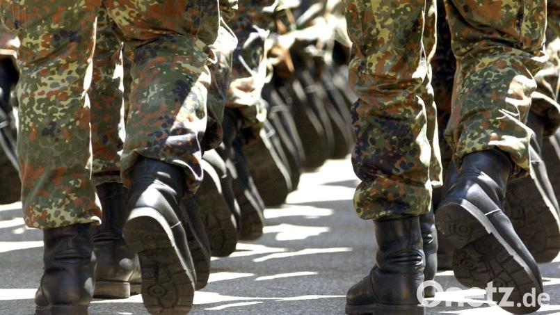 Vom 13. bis 24. März kann es wegen einer Bundeswehrübung zu kurzzeitigen Sperrungen im Raum Regensburg kommen. Symbolbild: Rolf Haid