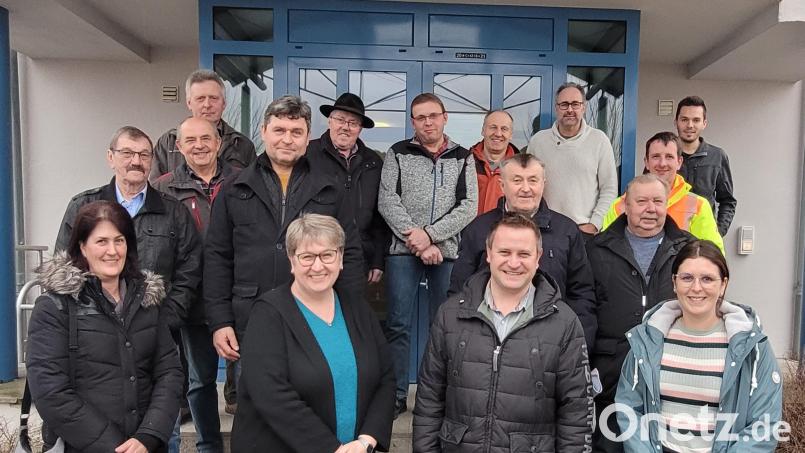 Dank der Schulung sind die Feldgeschworenen nun in ihrem Aufgabengebiet sattelfest. Bild: R. Feldbauer/exb