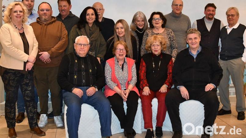 Der CSU-Ortsverband Bahnhof hat eine neue Führungsmannschaft gewählt. Bild: Kunz