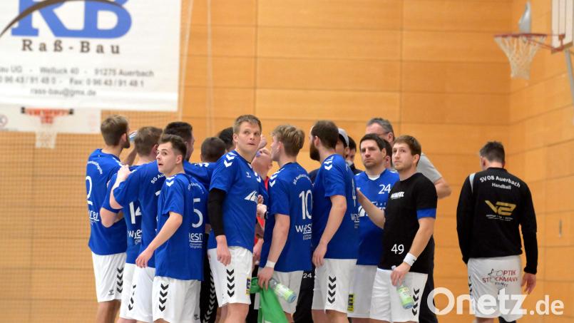 Die SG Auerbach/Pegnitz stimmt sich auf das Spiel ein. Archivbild: Hubert Ziegler