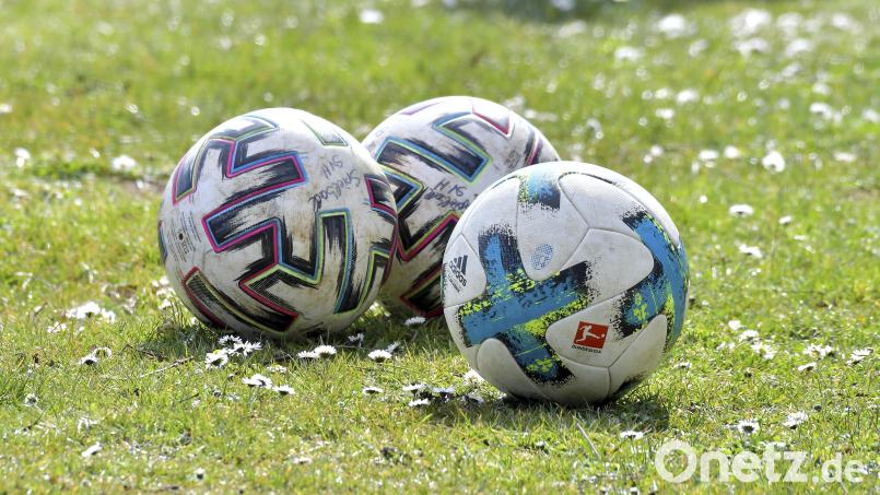 Nach zwei Auswärtsniederlagen ist der 1. FC Rieden im Heimspiel gegen den FSV Prüfening unter Druck. Symbolbild: Hubert Ziegler