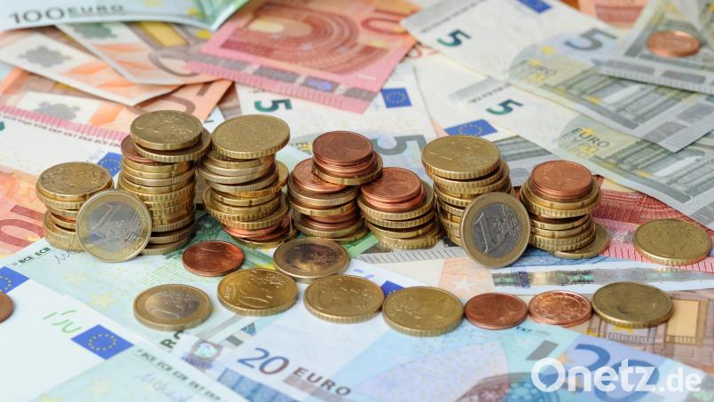 Im Haupt- und Finanzausschuss steht der Altenstädter Haushalt auf dem Prüfstand. Symbolbild: Tobias Hase